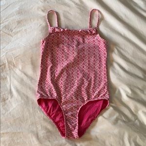 Girls Vineyard Vines Ruffles One Peice